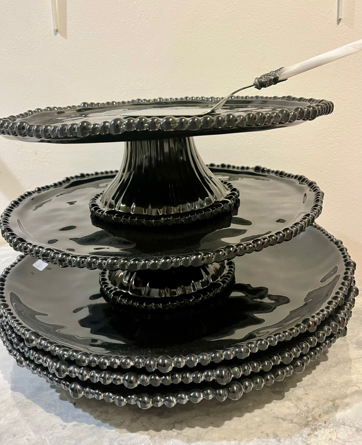 Melamine beaded black pearl cake stand