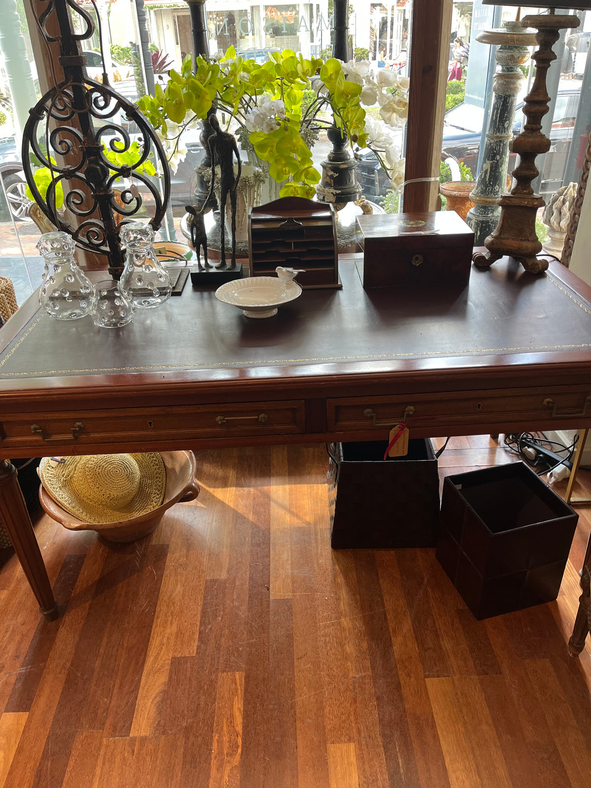 Desk French