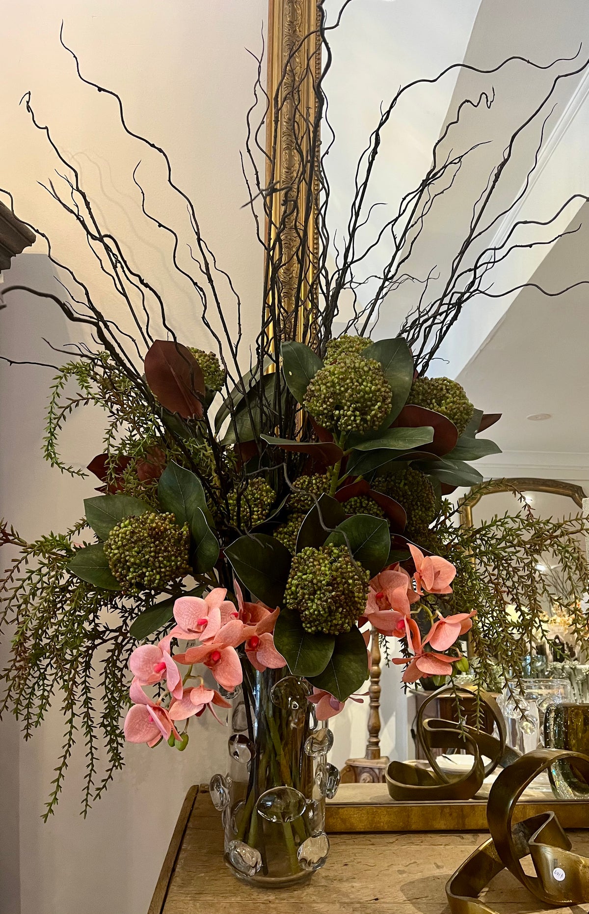 Floral arrangement 17 stems