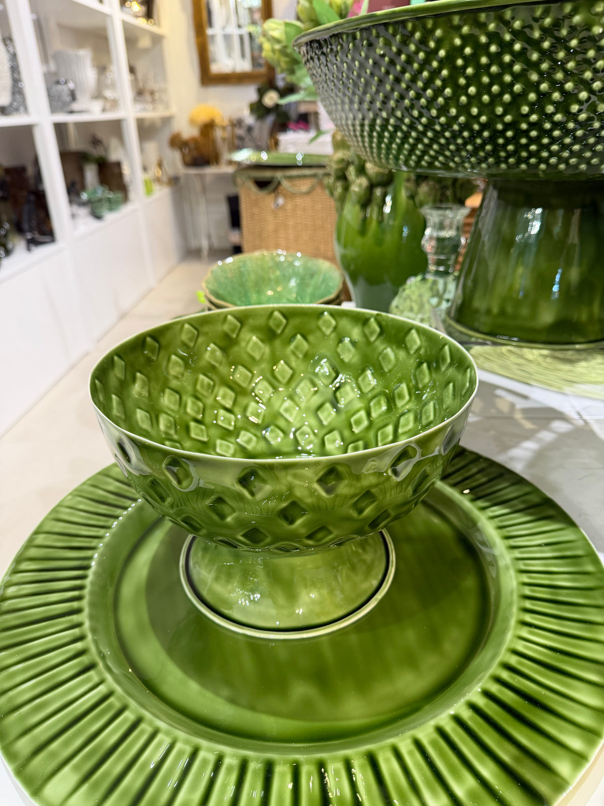 Pedestal bowl small D23 H15