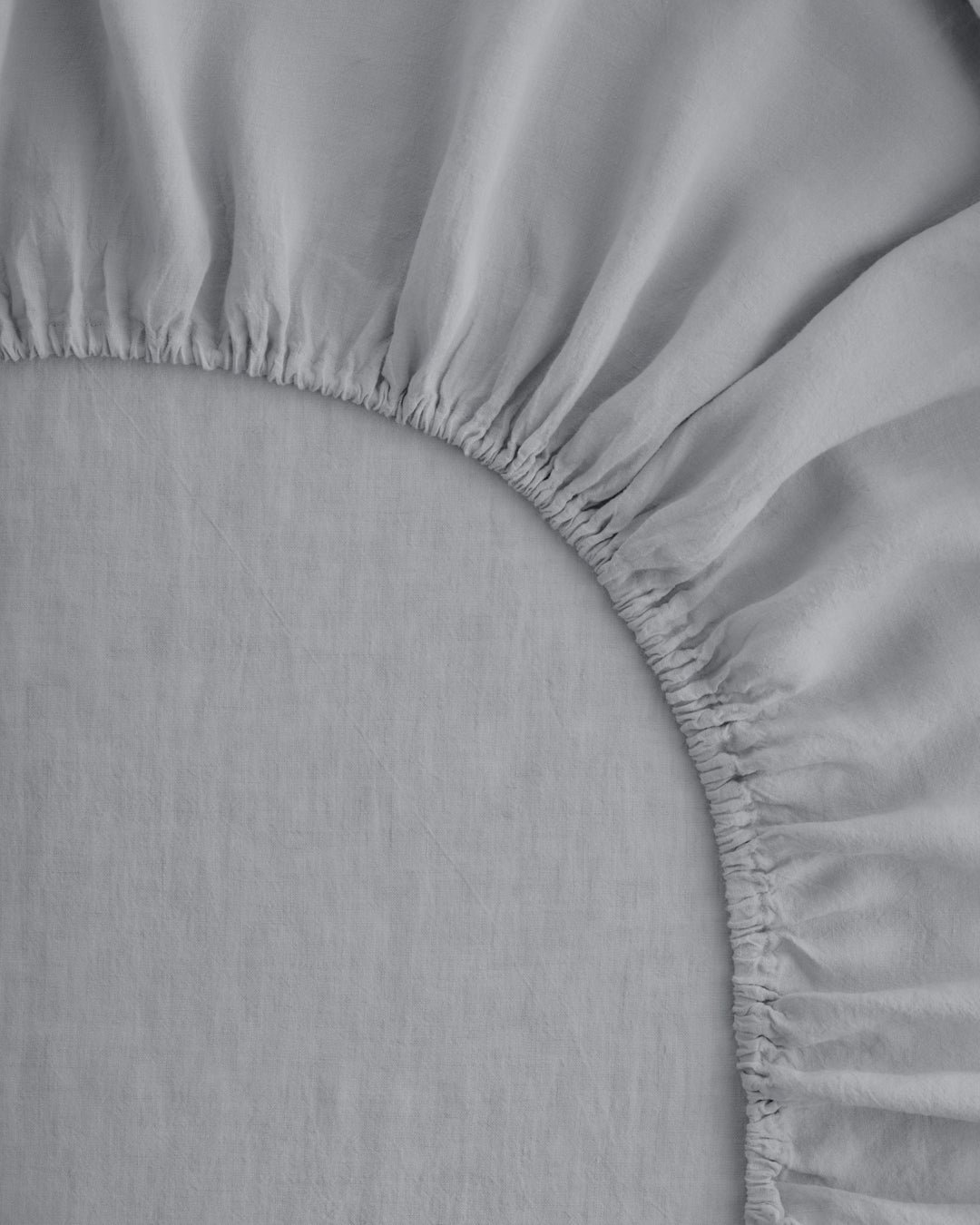 Hale Mercantile Linen Fitted sheet KING