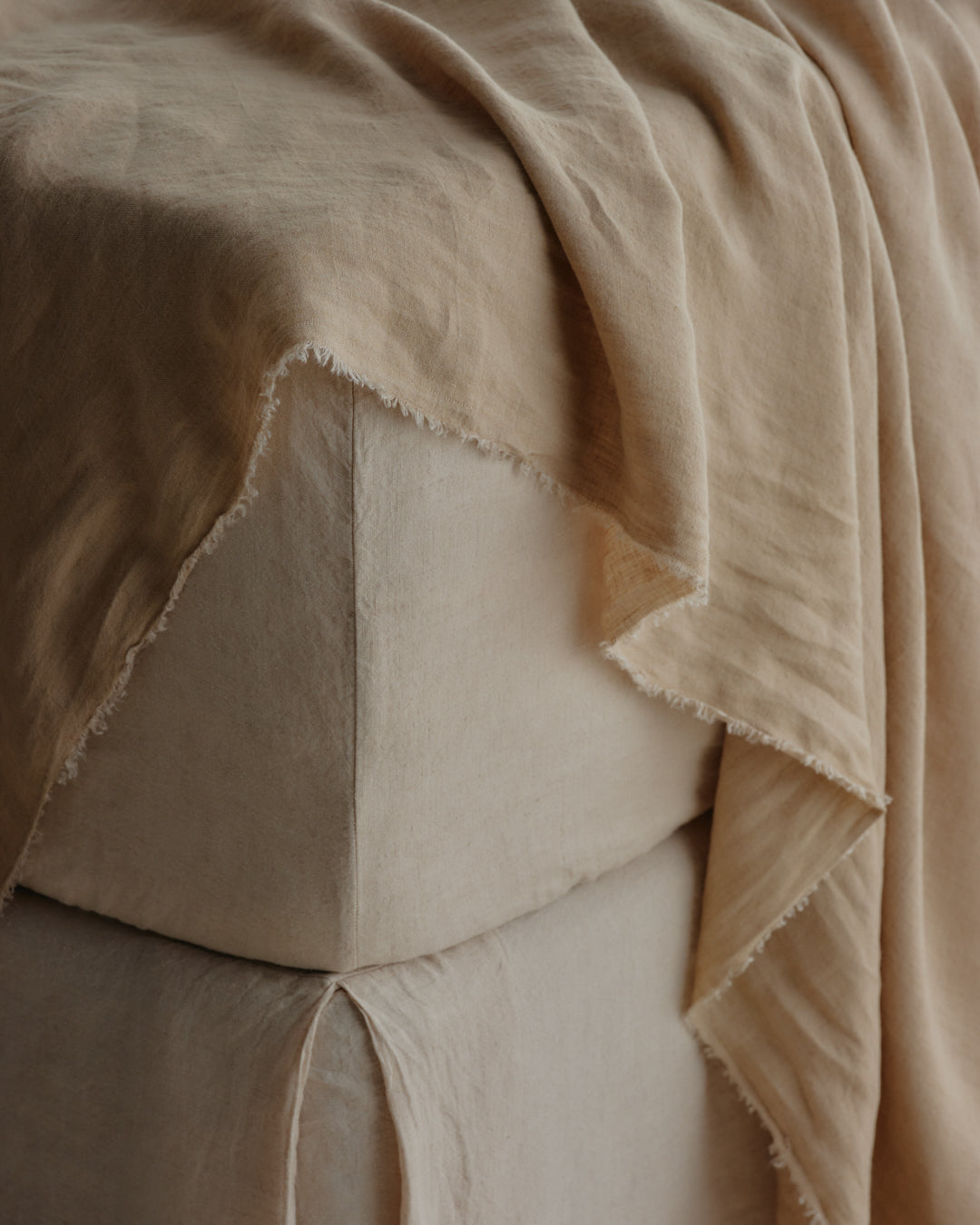 Hale Mercantile Linen Fitted sheet KING