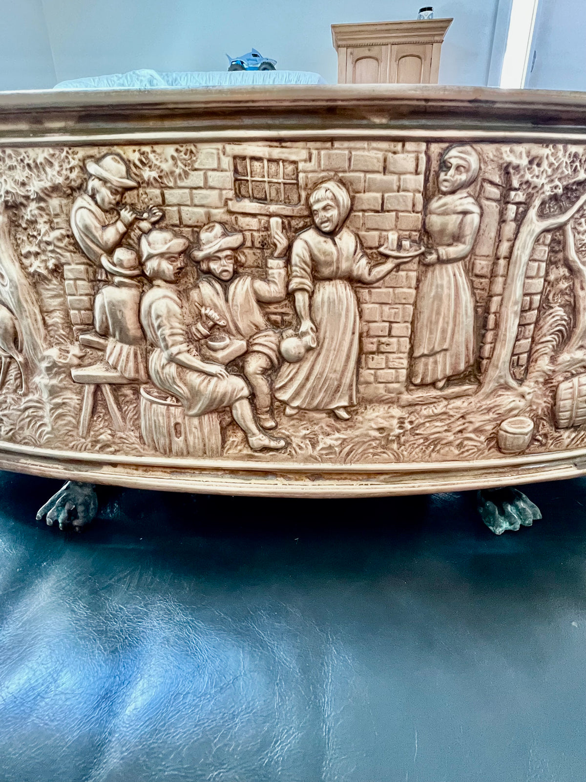 Brass jardiniere H16 D32