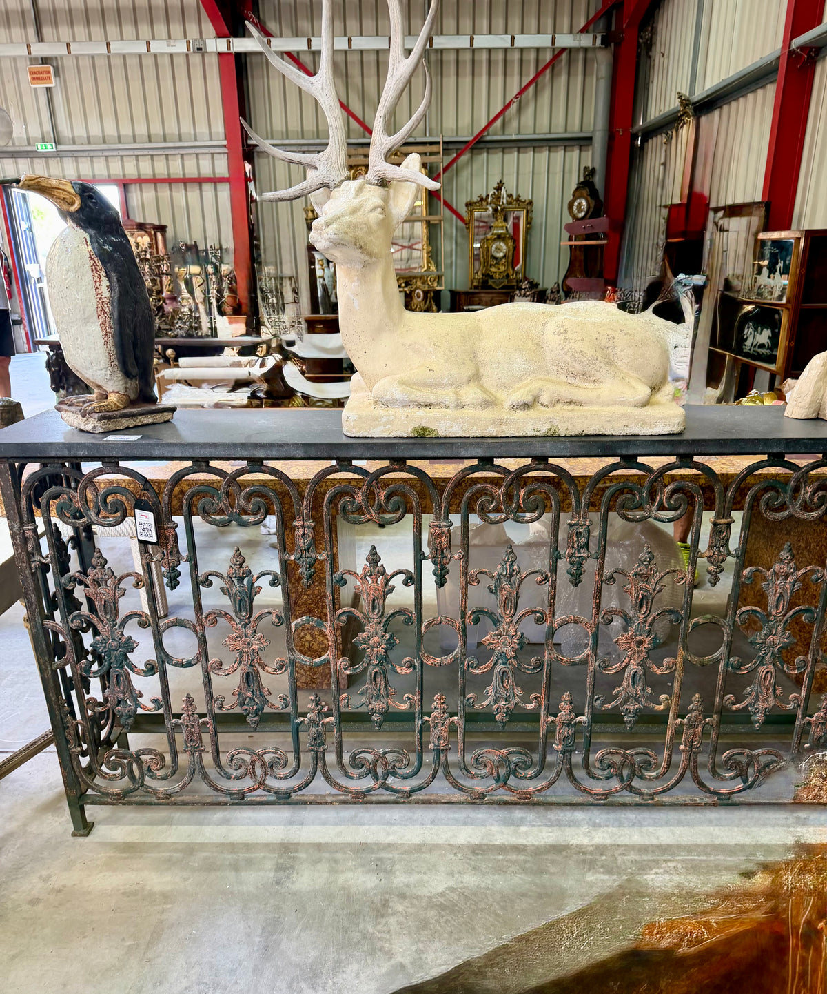 Console table ballustrade base