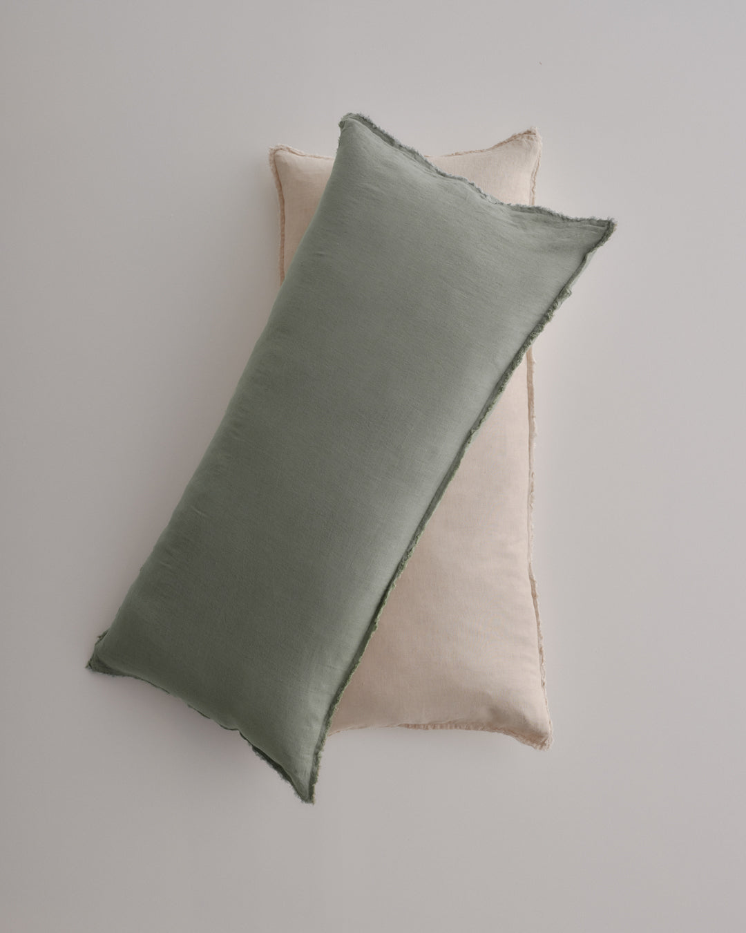 Hale Mercantile Bodycushion Flocca Linen 50/110