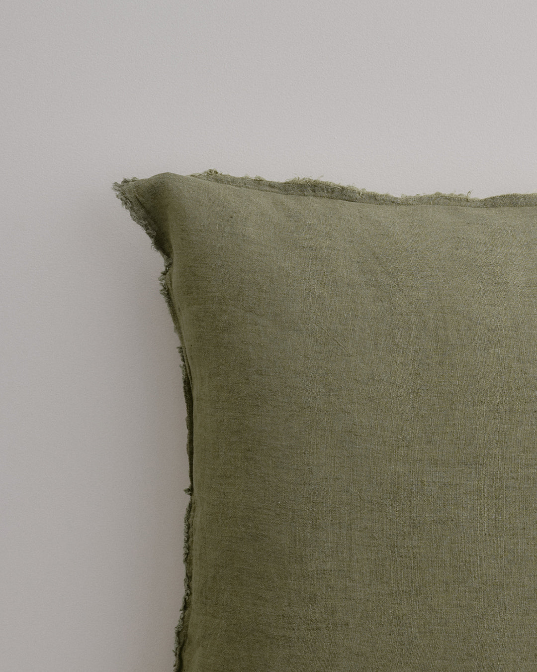 Hale Mercantile Cushion Flocca Linen 50/50