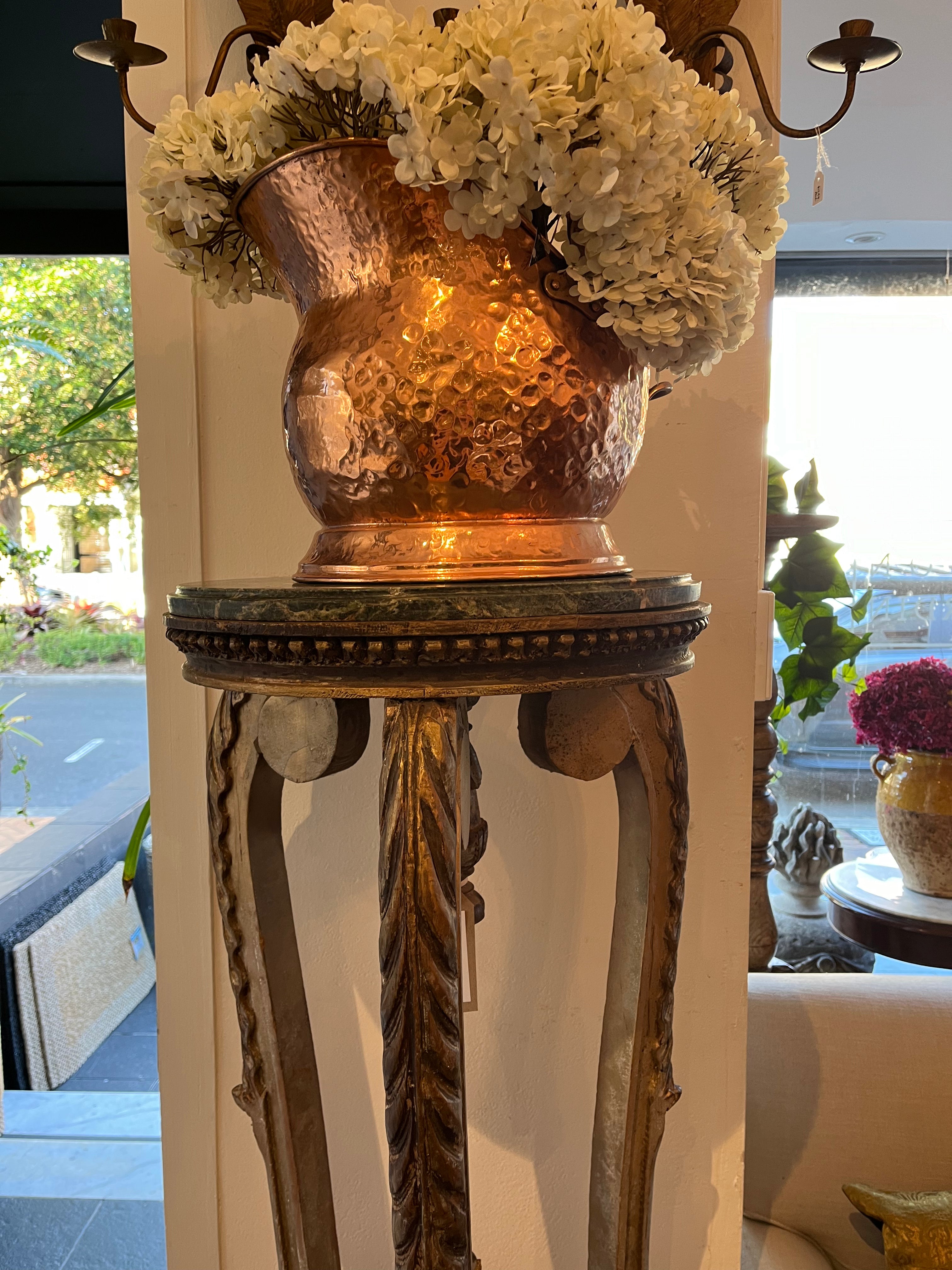 Jardiniere stand