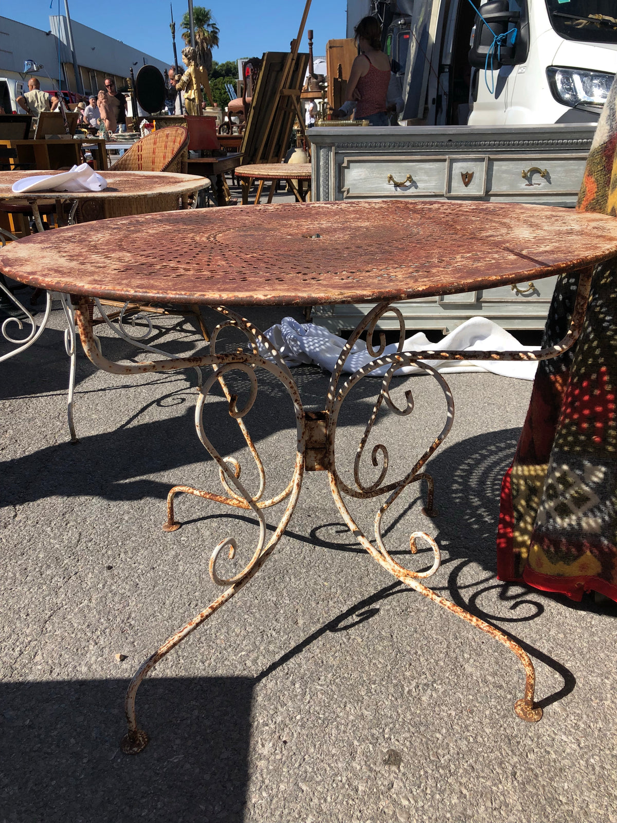 Table garden round