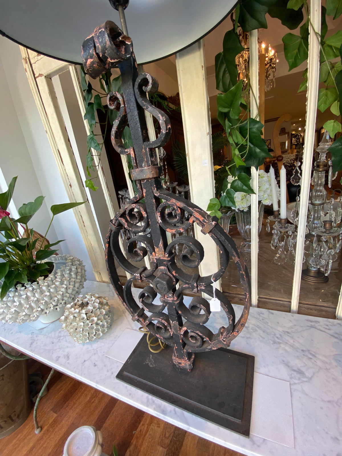 Lamp metal majestic