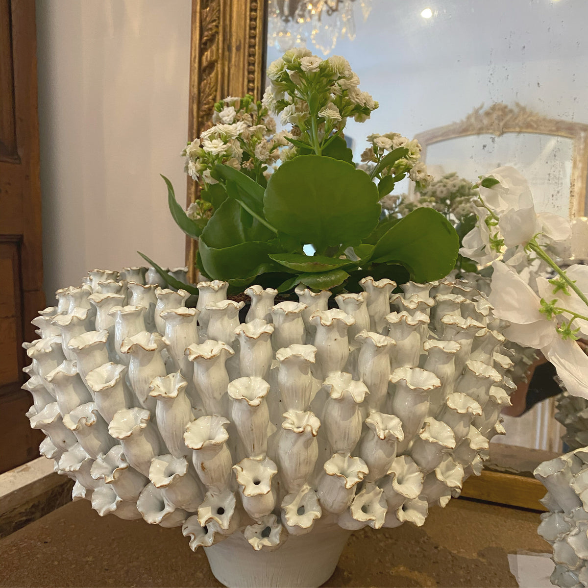 Vase ceramic Barnacle white