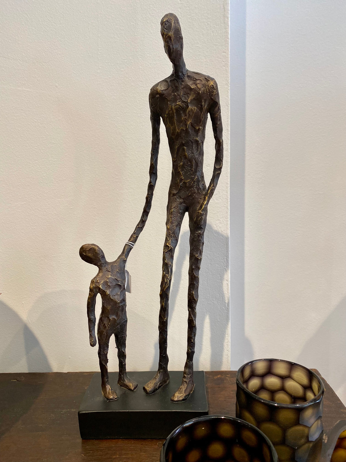 Sculpture figure ‘father & son’
