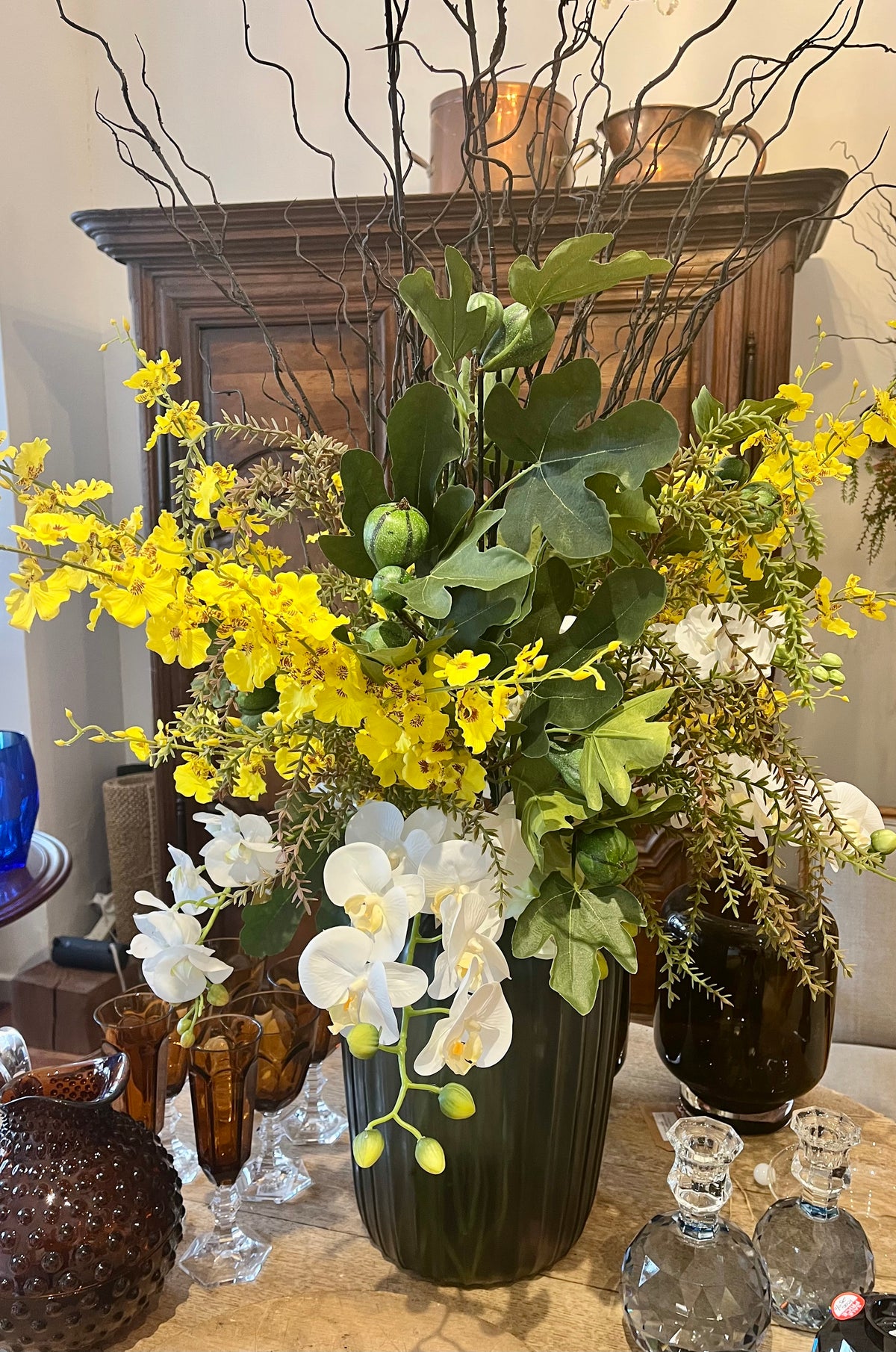 Floral arrangement 21 stems