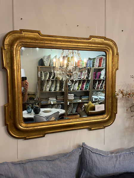 Italian gilt mirror H82 W98
