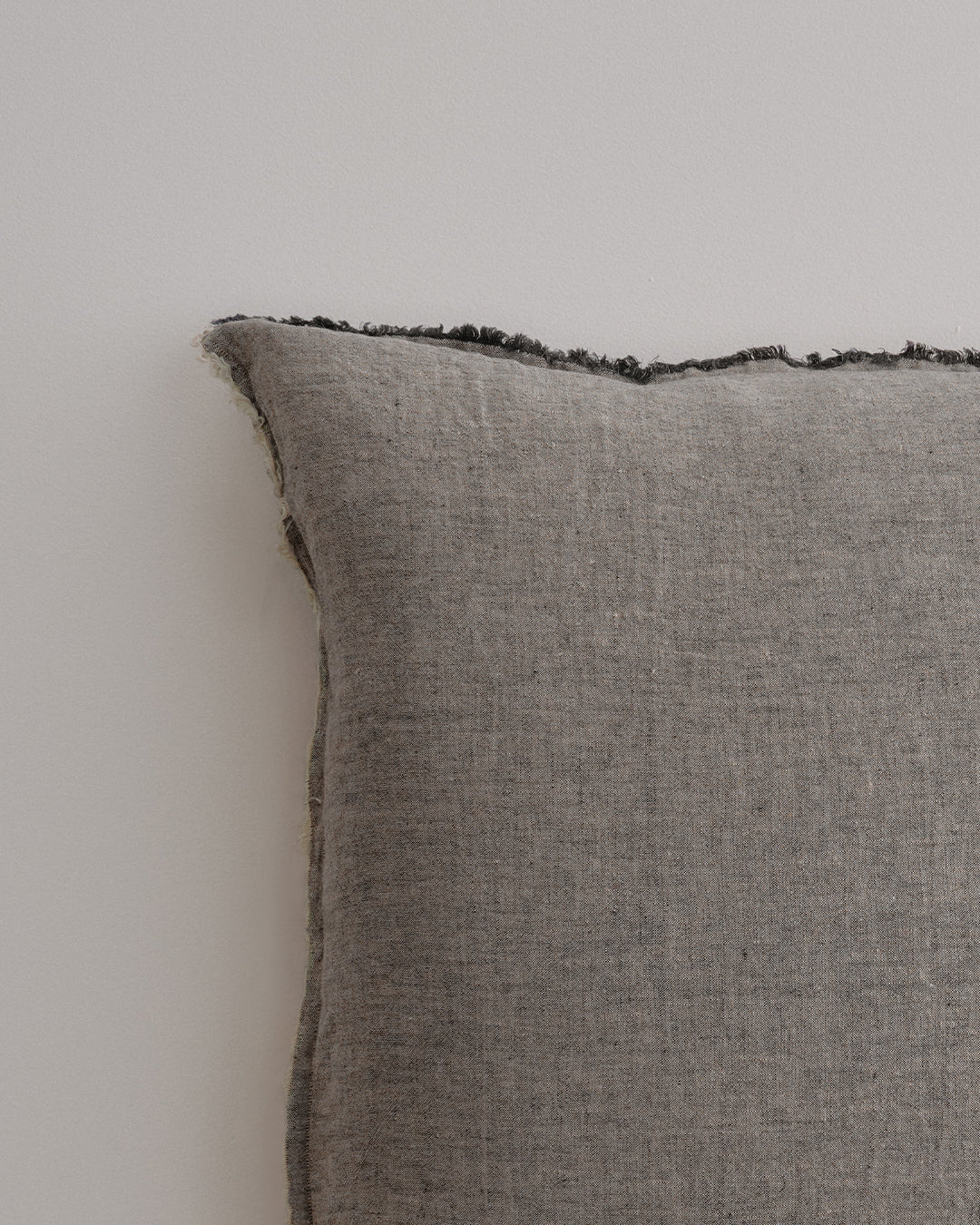 Hale Mercantile Cushion Flocca Linen 50/50