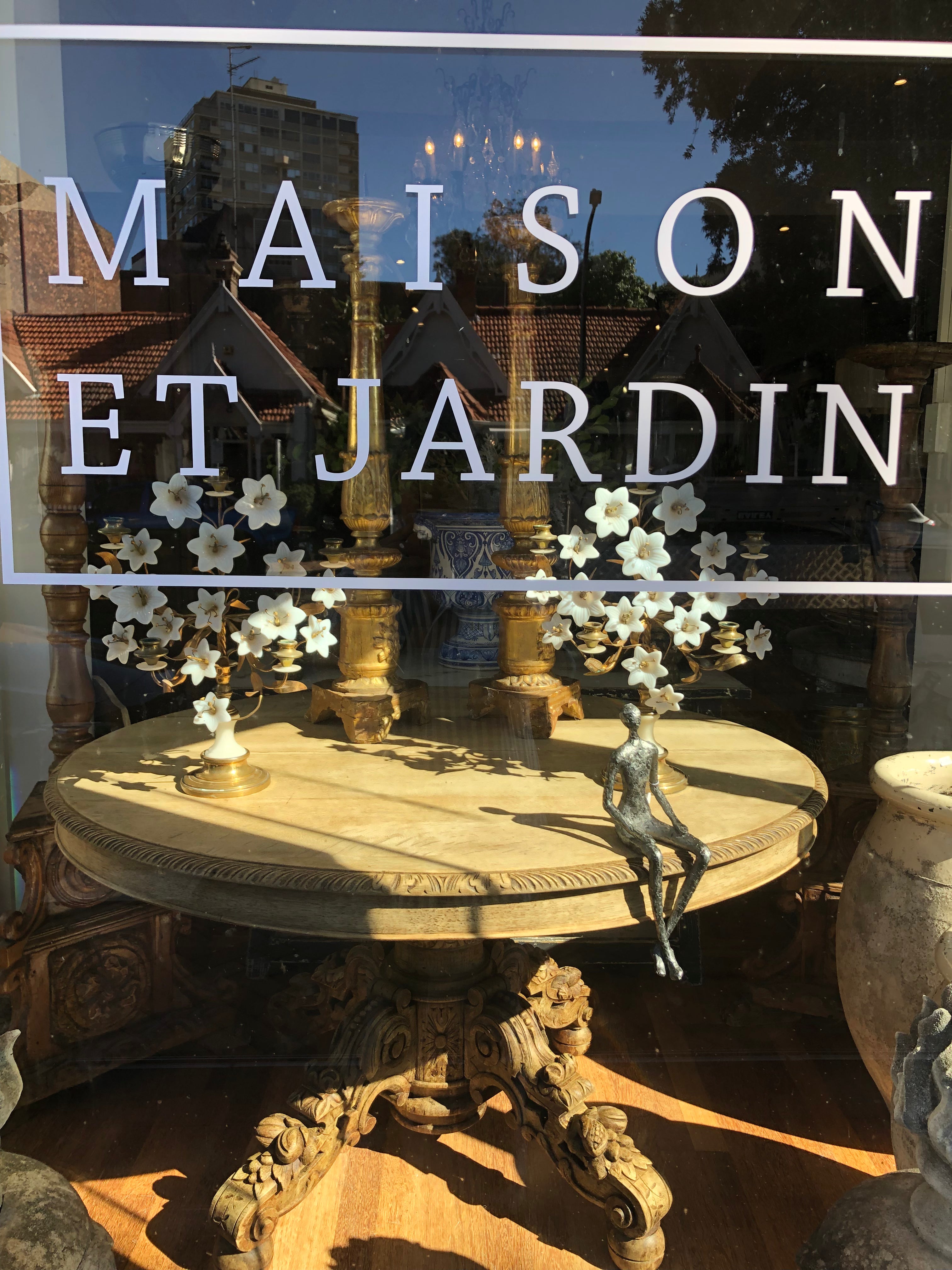 French table bleached oak L129 D112 H75