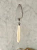 Italian lifter large Spoon - Ivory