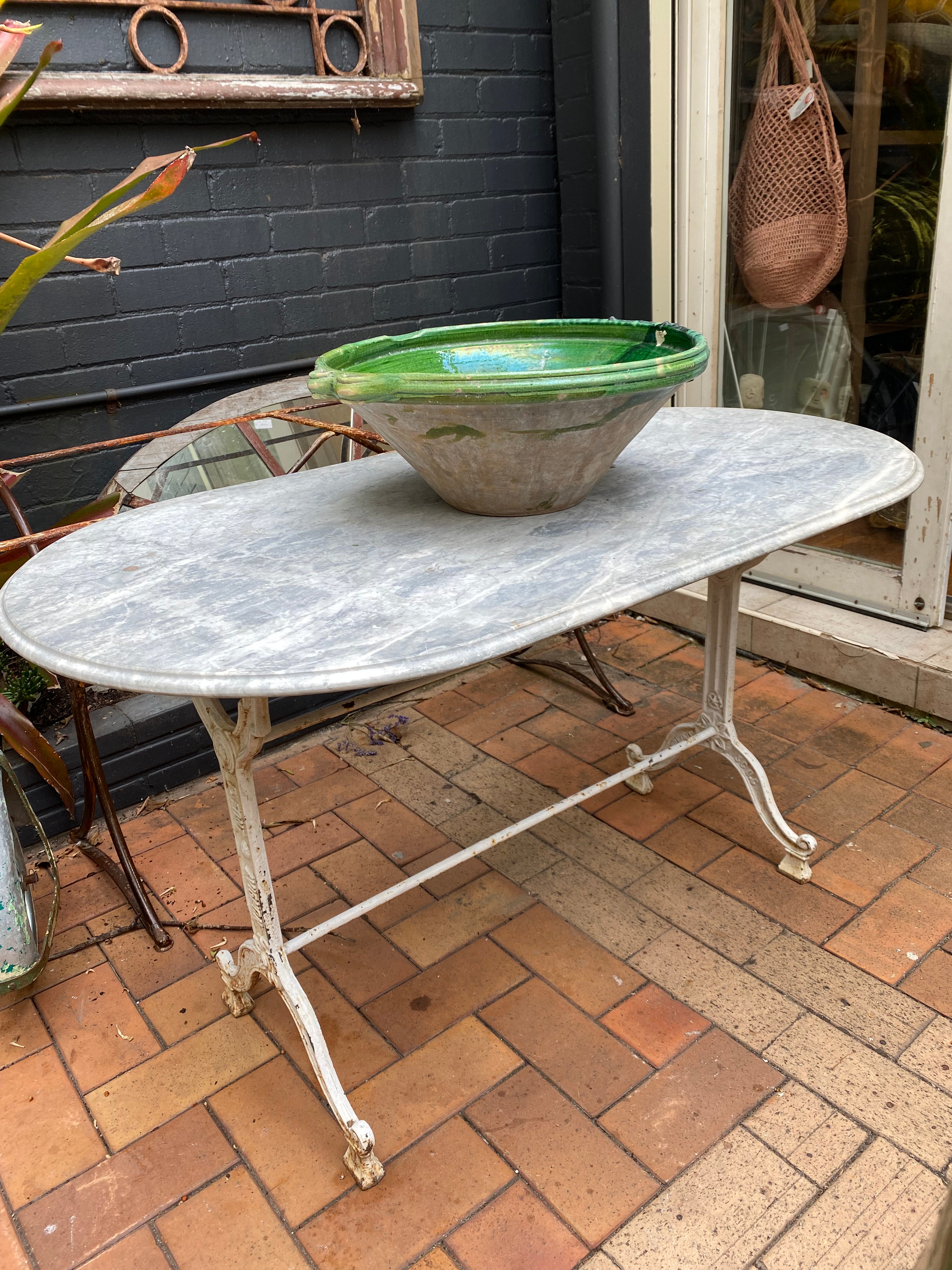 Table Bistro stone top