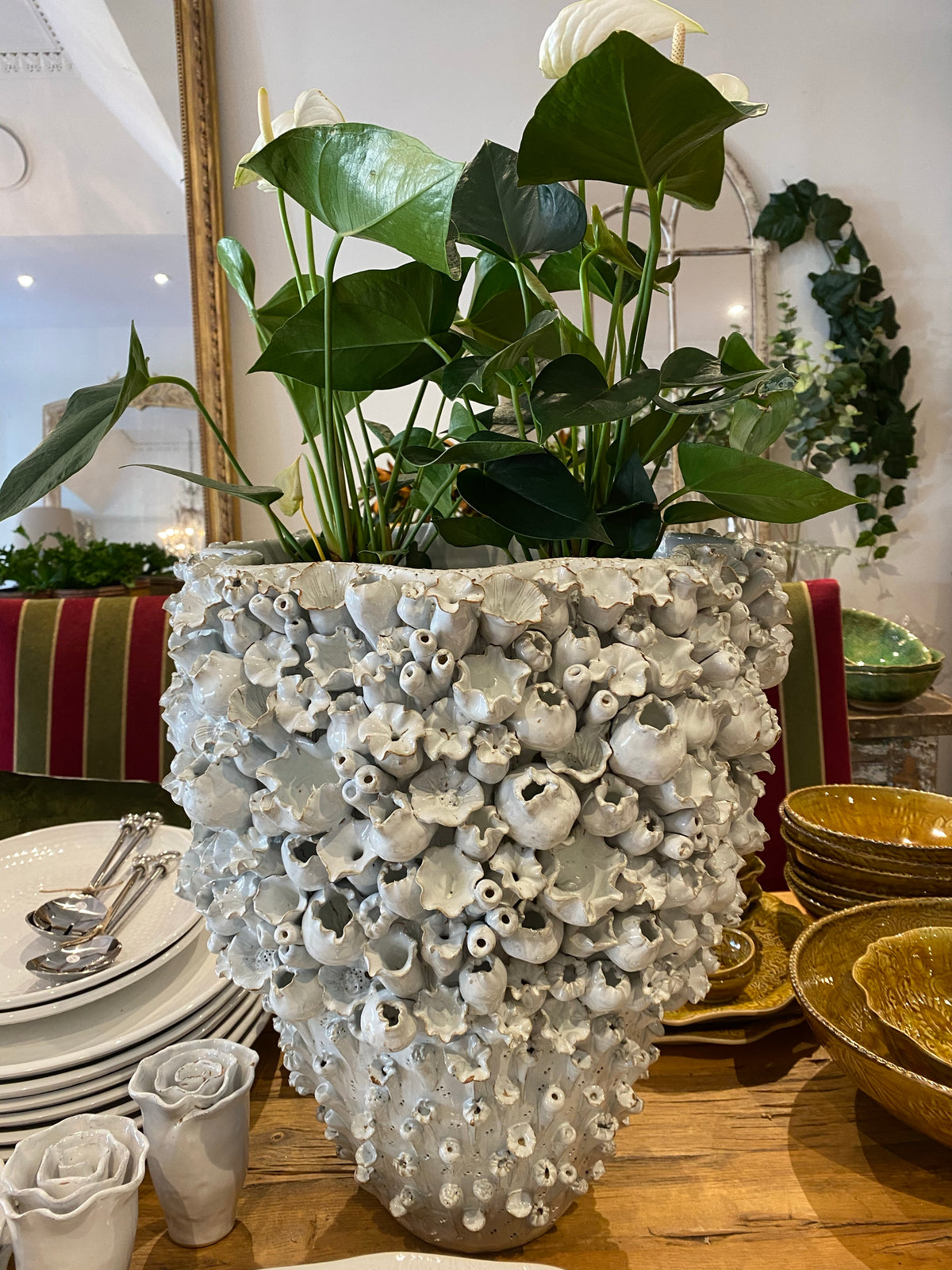 Vase ceramic barnacle white XL