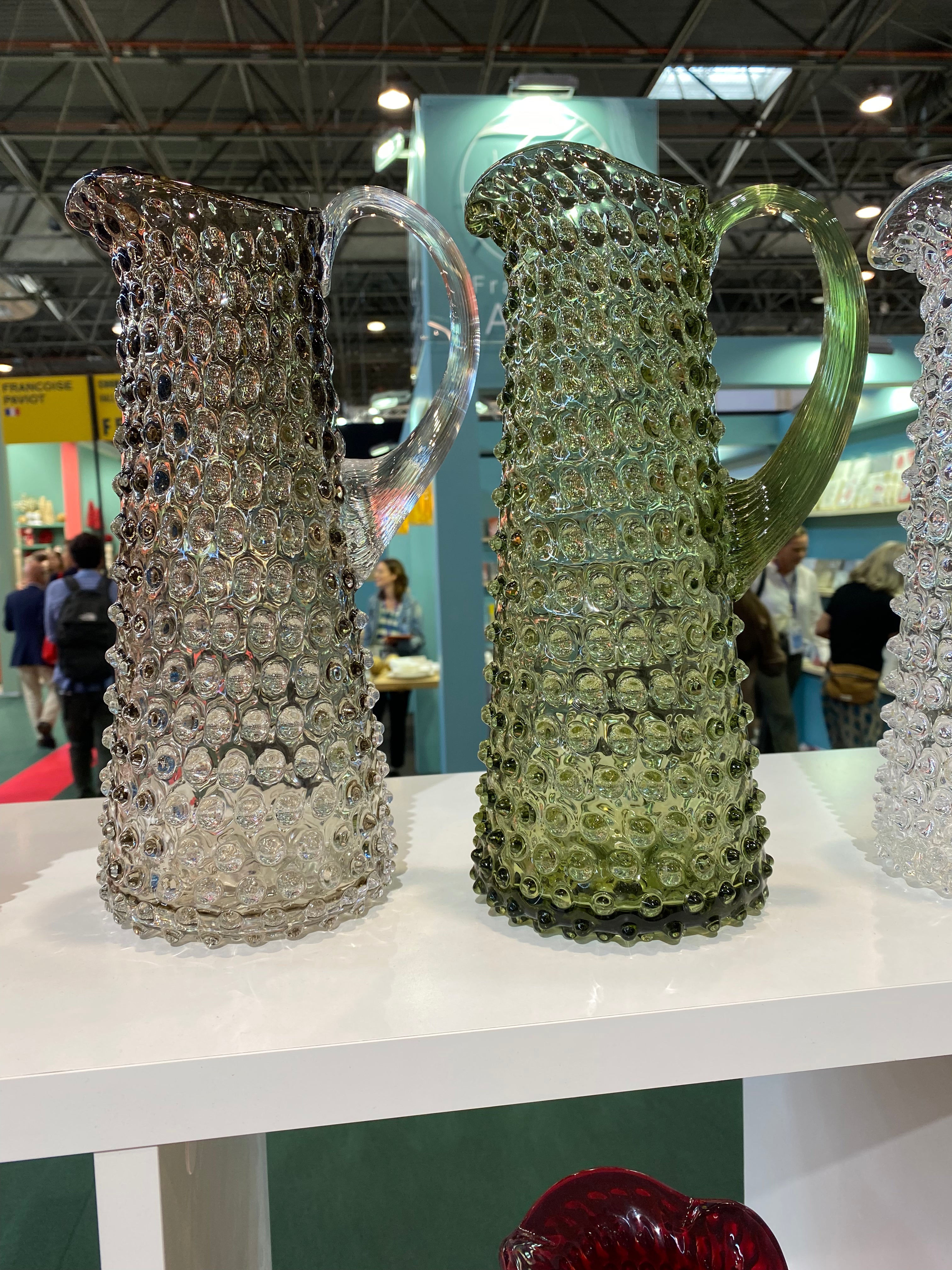 Jug tall glass hobnail 1L